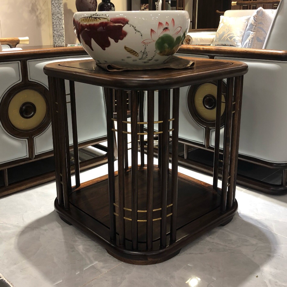 �����ˣ��ڽ�ľС�輸 700��700*580