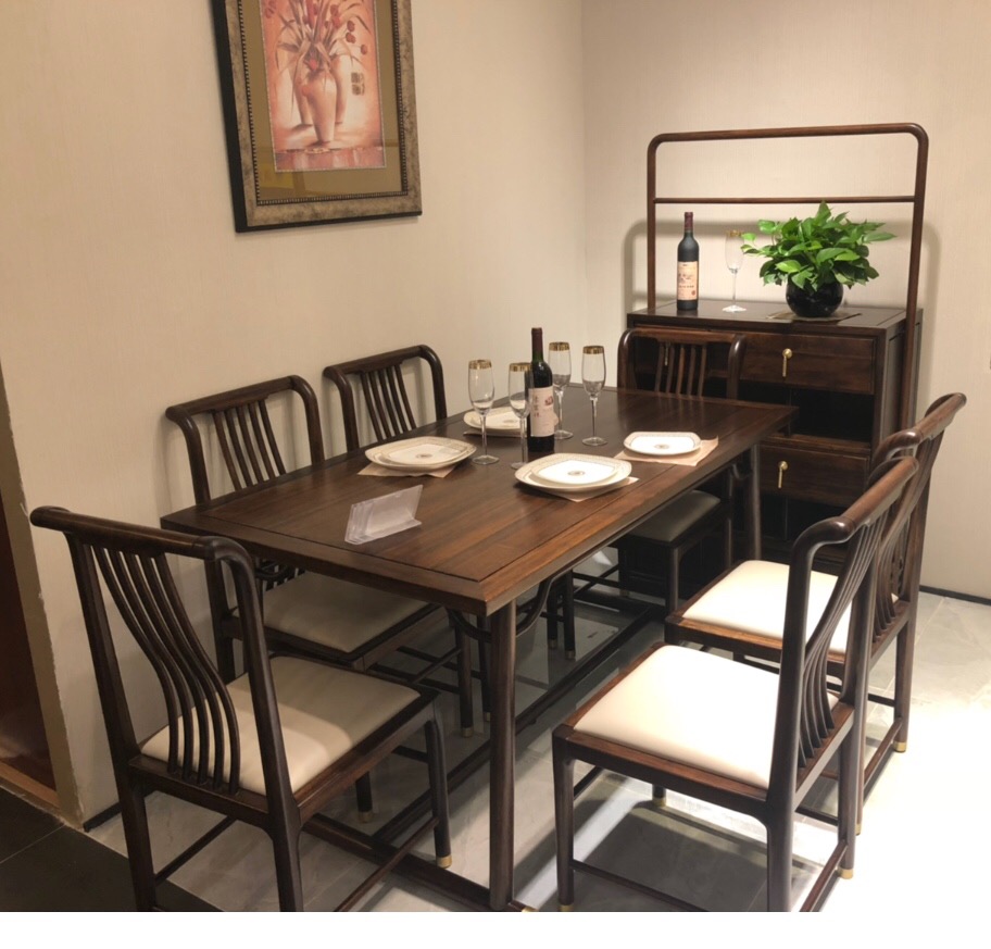 �����ˣ��ڽ�ľ���β��� 1600*890*770