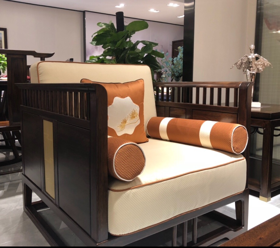 �����ˣ��ڽ�ľ����ʽɳ�� ����λ 870*996��880