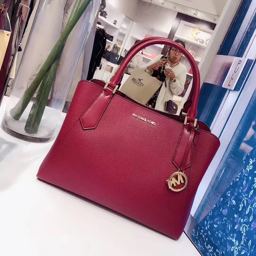 ������mk ��Ƥ����ϵ�оƺ�ɫ ��ţ�34*23ֱ����Ʒ���˲���