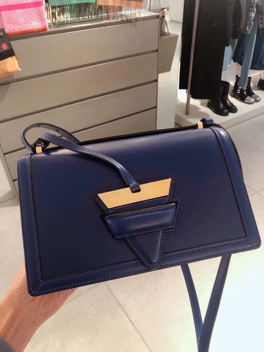 ������loewe�кŰ������� ֱ����Ʒ���˲���